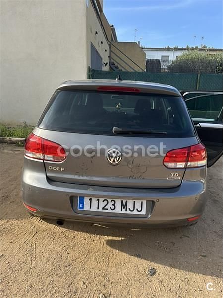 Usado VW Golf VI Advance 105 CV (77 kW) 2011 Gris / plata Utilitario