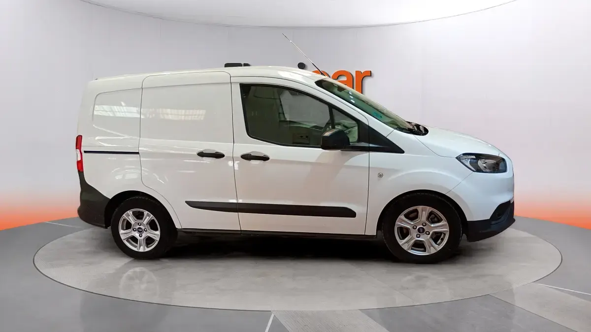 Usado Ford Transit Trend 101 CV (74 kW) 2022 Blanco Van