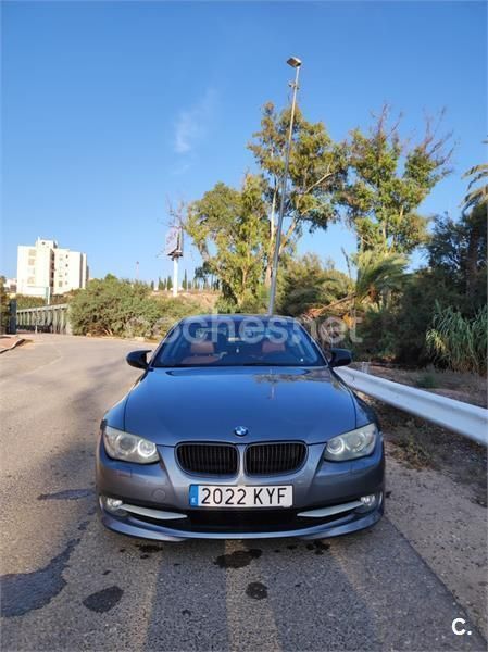 Gris / plata Usado 2011 BMW 320 Coupe | 8500 € (Precio justo) - Imagen 1/4