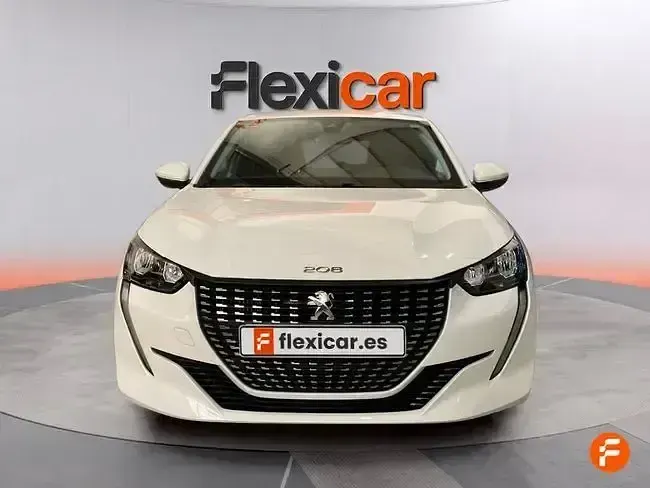 Usado Peugeot 208 Allure 100 CV (73 kW) 2021 Blanco Utilitario