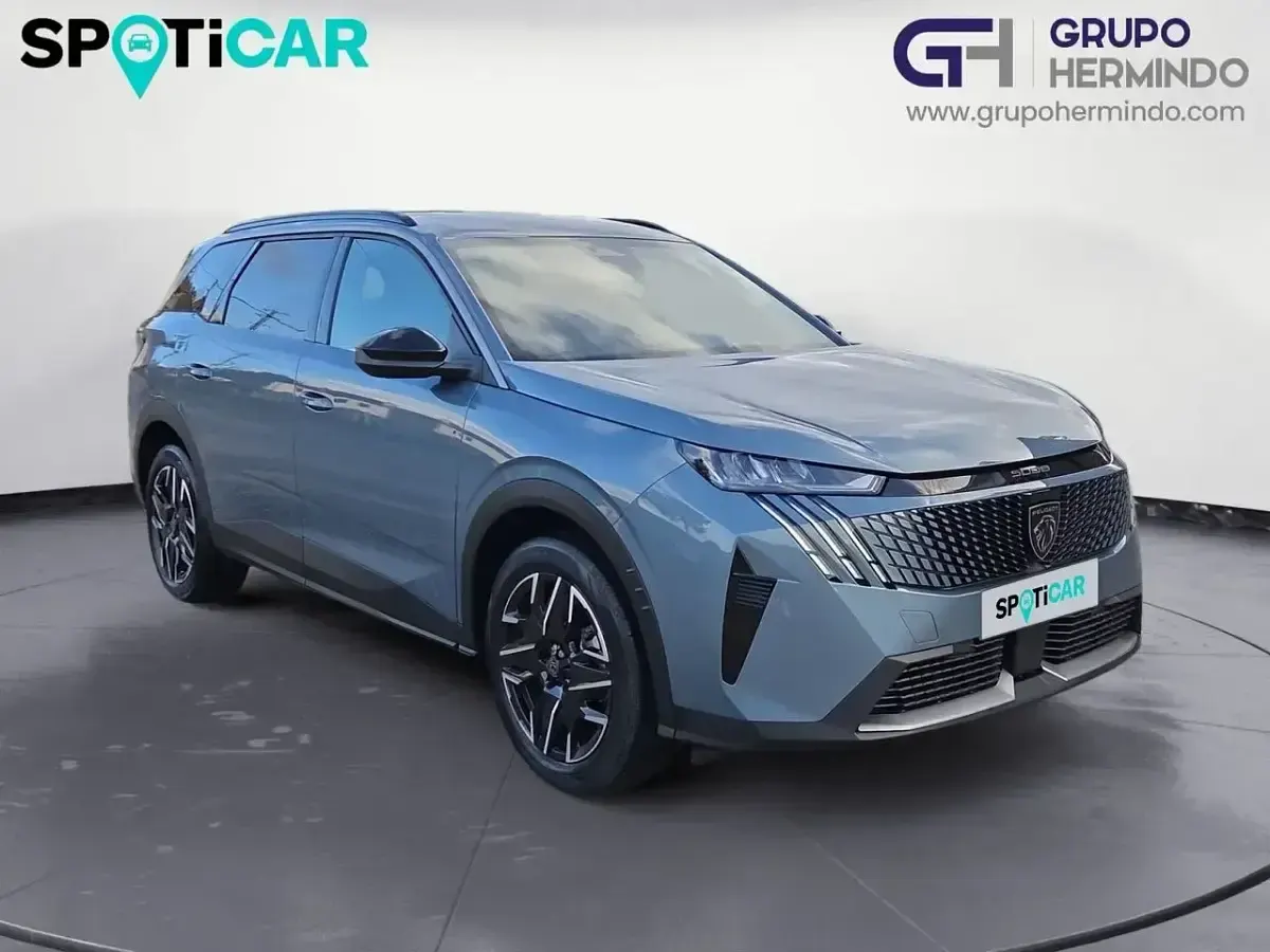 Używany Peugeot 5008 Allure 145 KM (106 kW) 2025 Szary SUV