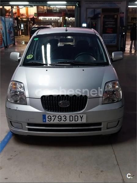 Usado Kia Picanto EX 65 CV (47 kW) 2004 Gris / plata Utilitario