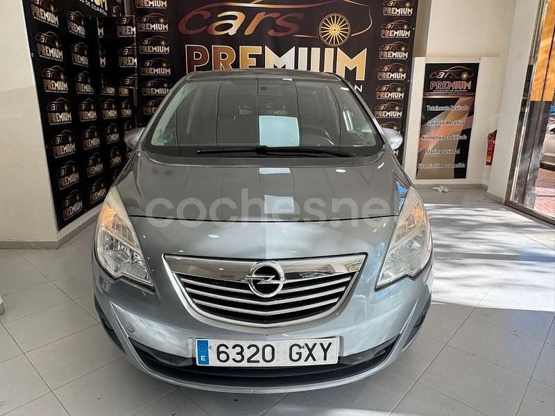 Usado Opel Meriva Cosmo 140 CV (102 kW) 2010 Gris / plata Monovolumen