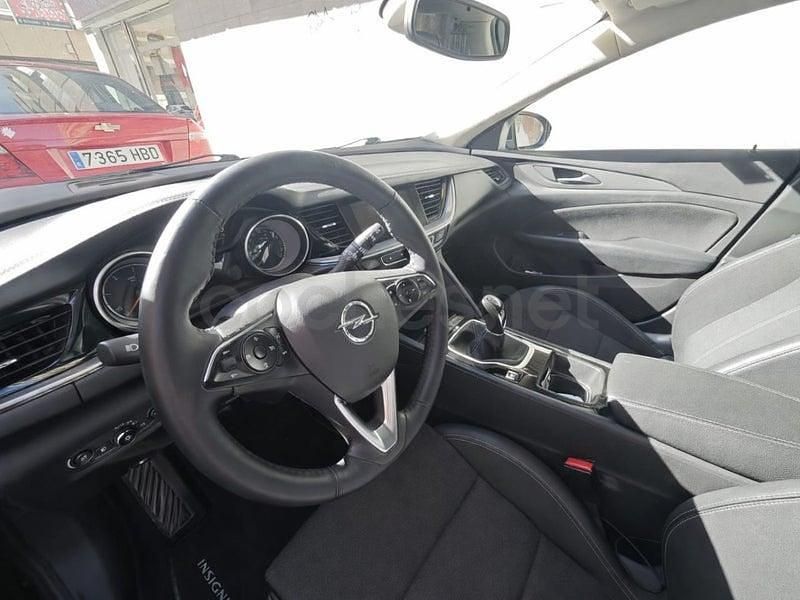 Usado Opel Insignia 136 CV (100 kW) 2018 Negro Familiar