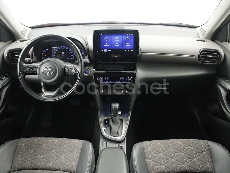 Usado Toyota Yaris Cross Style 116 CV (85 kW) 2022 Rojo SUV