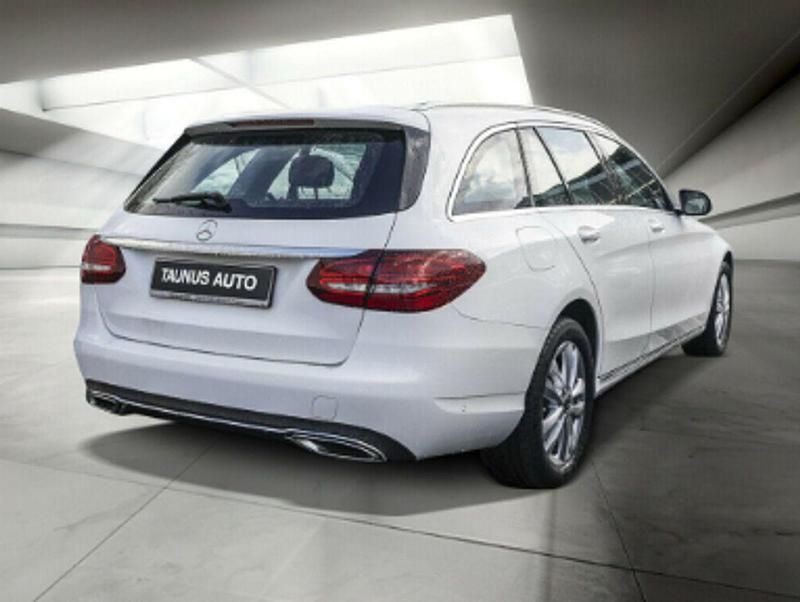Usado Mercedes C400 Avantgarde 2018 Blanco metalizado Berlina