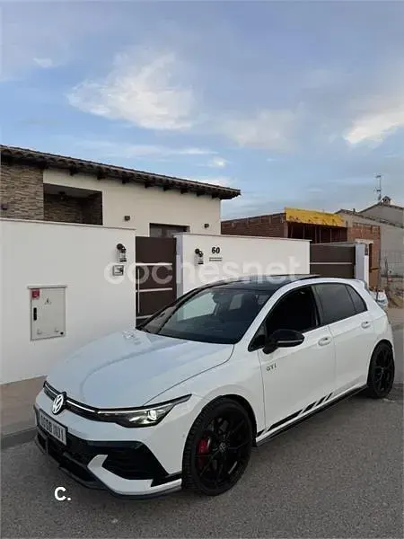 Usado VW Golf VIII GTI Clubsport 301 CV (221 kW) 2025 Blanco Berlina