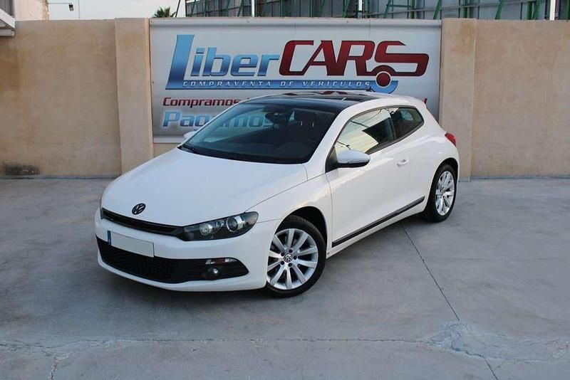Usado VW Scirocco 160 CV (117 kW) 2010 Blanco Coupe