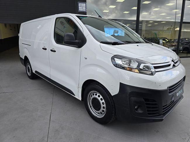 Usado Citroën Jumpy Comfort 119 CV (87 kW) 2021 Blanco Monovolumen