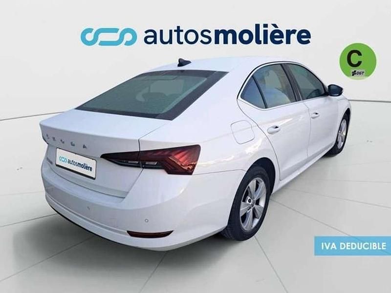 Usado Skoda Octavia Ambition 150 CV (110 kW) 2021 Blanco Utilitario