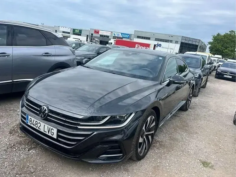Usado VW Arteon R-line 218 CV (160 kW) 2021 Negro Berlina