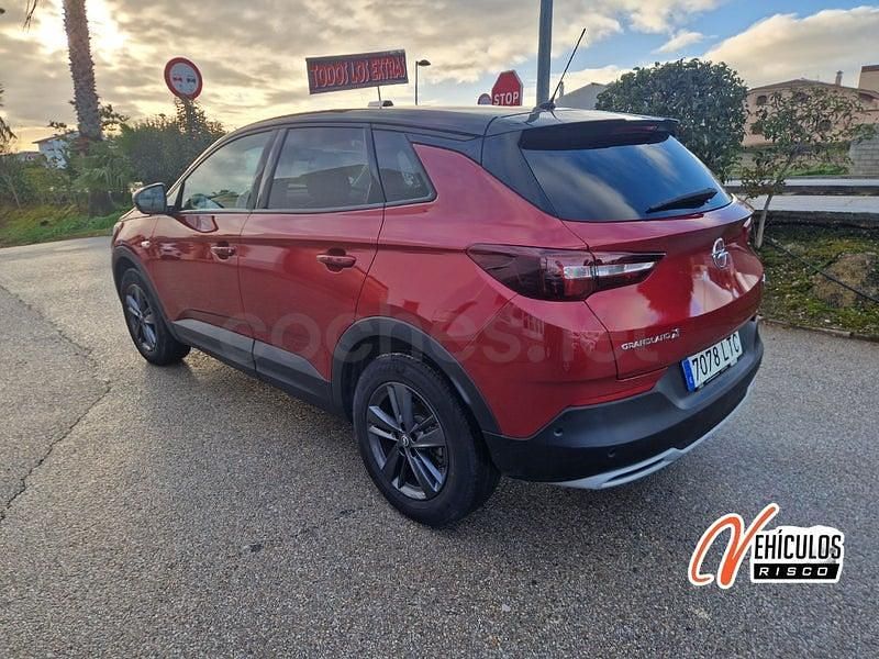 Usado Opel Grandland X Design & Tech 130 CV (95 kW) 2021 Granate SUV