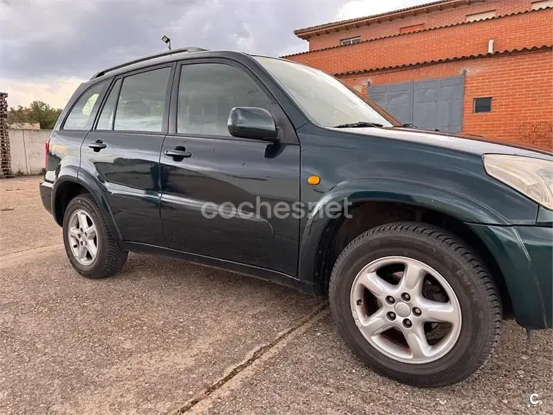 Usado Toyota RAV4 Sol 150 CV (110 kW) 2001 Verde SUV