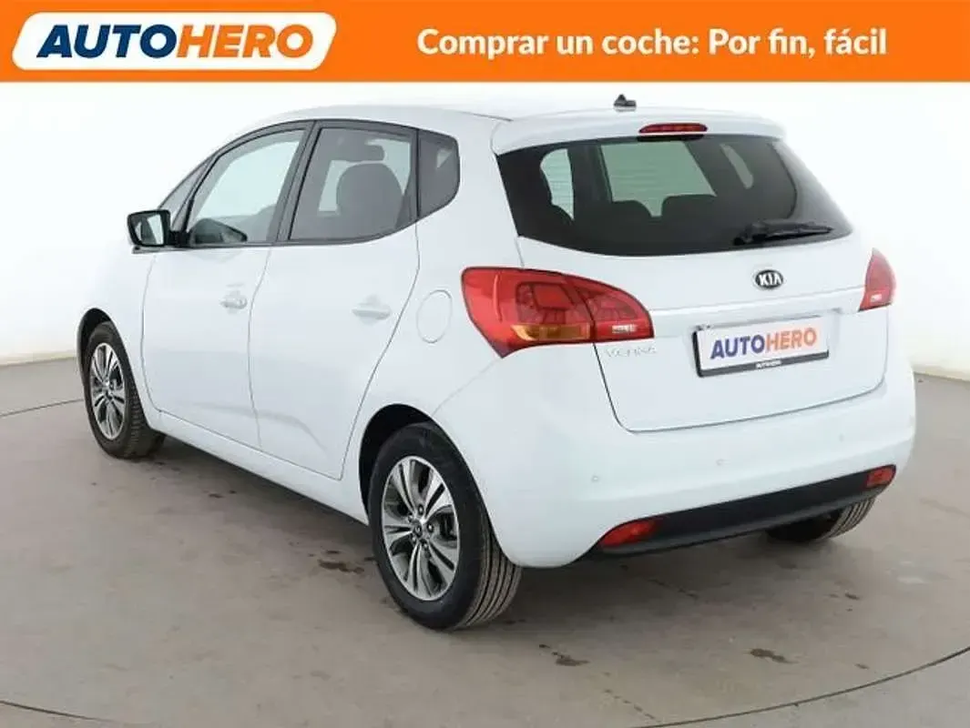 Usado Kia Venga 125 CV (91 kW) 2018 Blanco Utilitario