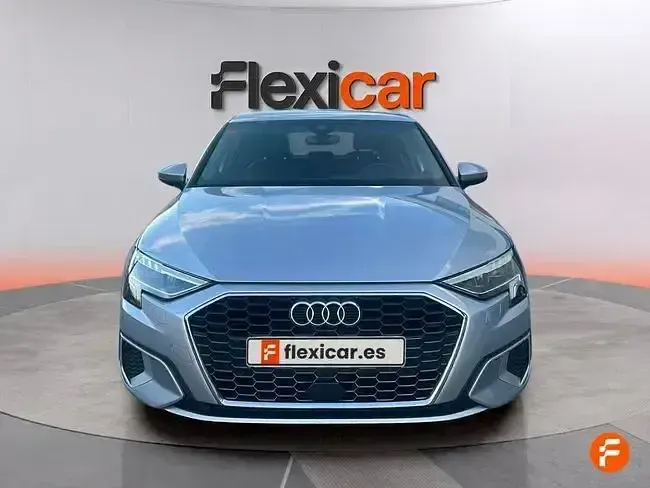 Usado Audi A3 116 CV (85 kW) 2021 Gris Berlina