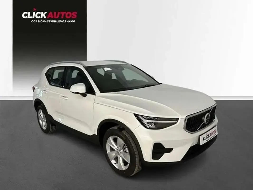 Usado Volvo XC40 Core 165 CV (121 kW) 2023 Blanco SUV
