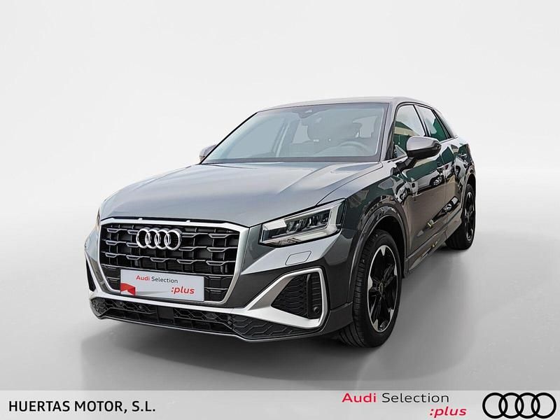 Usado Audi Q2 S-Line 116 CV (85 kW) 2025 Gris / plata SUV