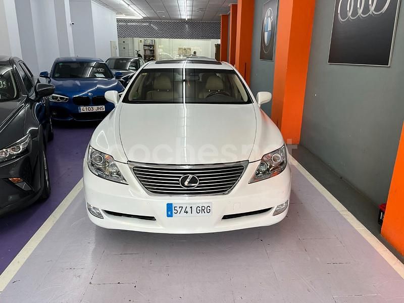 Usado Lexus LS460 Luxury Line 380 CV (279 kW) 2007 Blanco Berlina