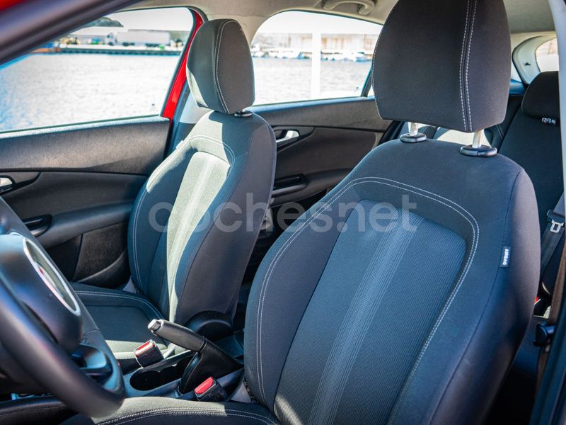 Usado Fiat Tipo Mirror 120 CV (88 kW) 2019 Rojo Berlina