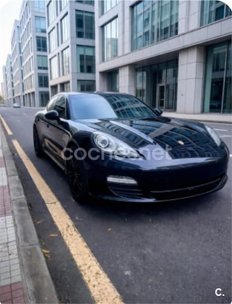 Käytetty Porsche Panamera 400 HP (294 kW) 2012 Musta Sedan