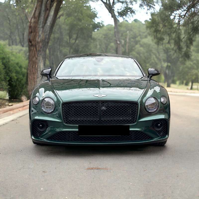 Verde Nuevo 2024 Bentley Continental Berlina | 324.000 € - Imagen 1/4