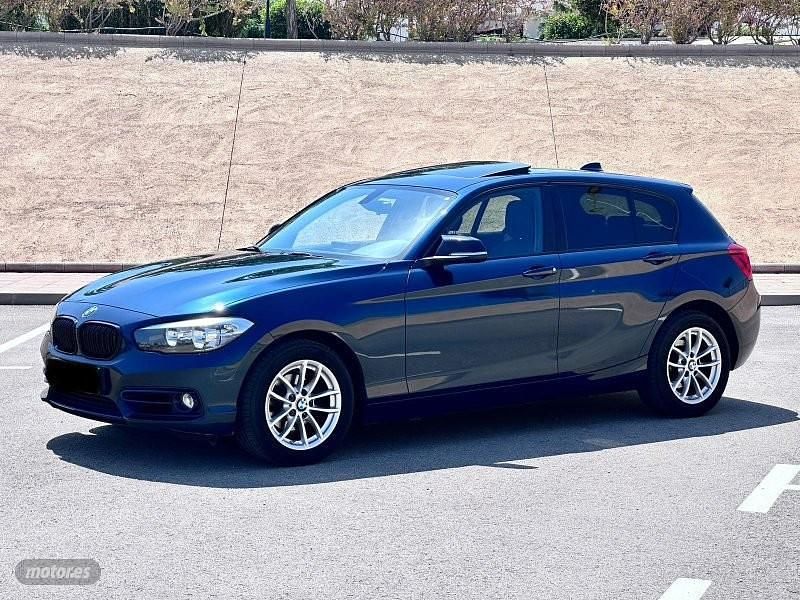 Azul Usado 2016 BMW 118 Utilitario | 16.600 € (Un poco caro) - Imagen 1/4