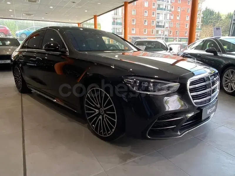 Usado Mercedes S400 330 CV (242 kW) 2023 Gris / plata Berlina