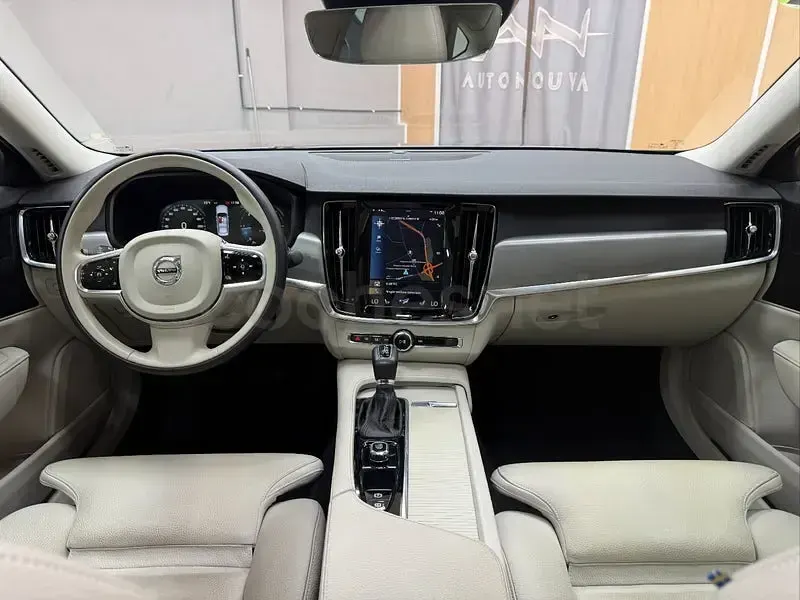 Usado Volvo S90 Inscription 190 CV (139 kW) 2018 Azul Berlina