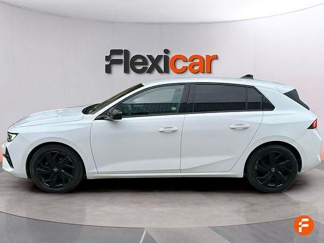 Usado Opel Astra Edition 130 CV (95 kW) 2023 Blanco
