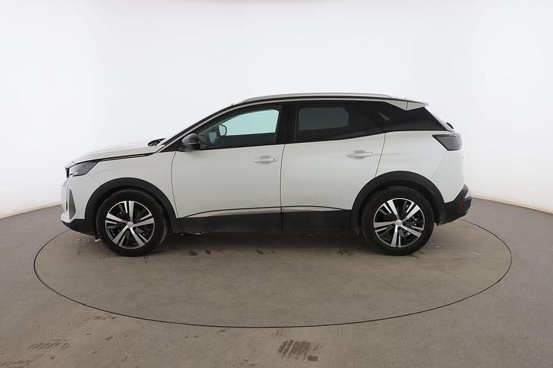 Usado Peugeot 3008 Allure 131 CV (96 kW) 2021 Blanco SUV