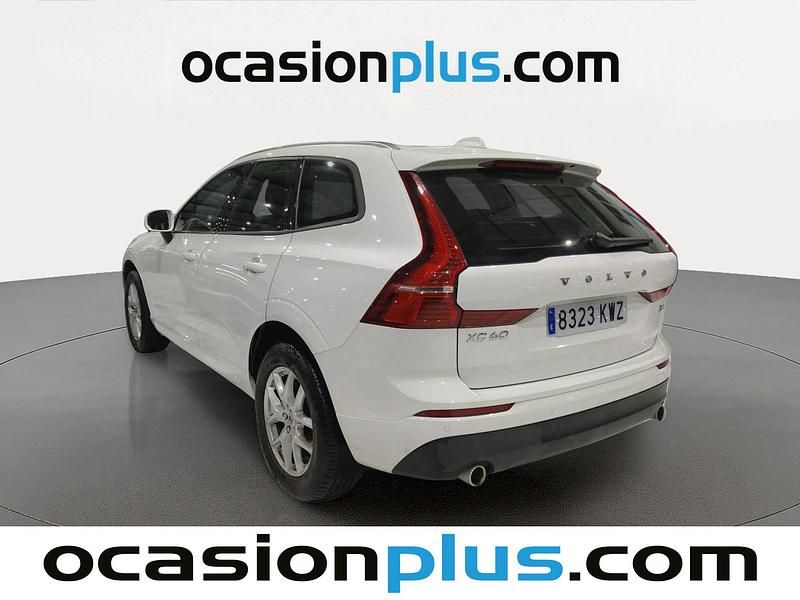Używany Volvo XC60 Momentum 190 KM (139 kW) 2019 Biały SUV