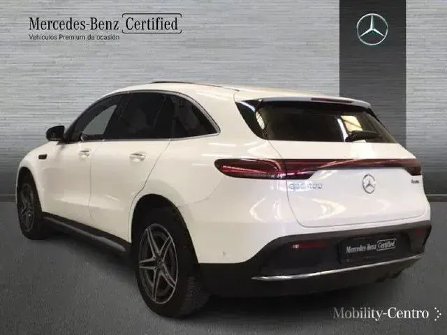 Usado Mercedes EQC400 AMG line 300 kW (408 CV) 2021 Blanco polar SUV