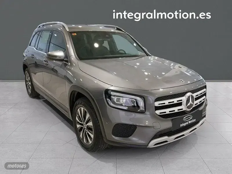 Usado Mercedes GLB200 150 CV (110 kW) 2022 Gris SUV