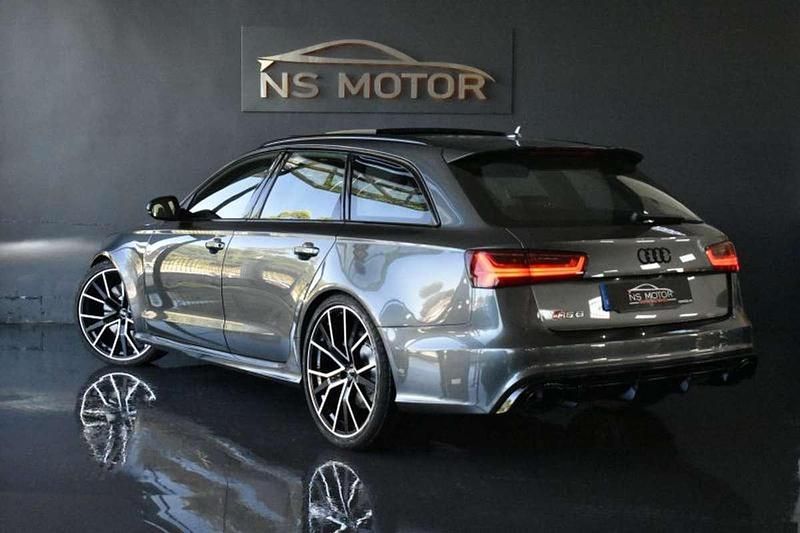 Usado Audi RS6 560 CV (411 kW) 2018 Gris / plata Familiar