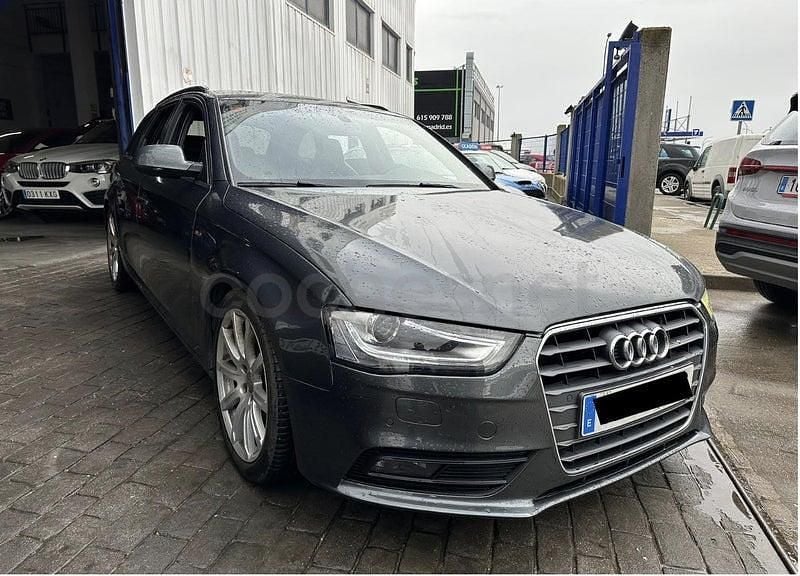 Usado Audi A4 S-Line 177 HP (130 kW) 2012 Cinzento Carrinha