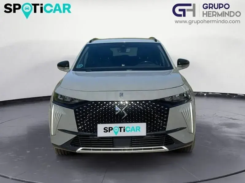Usado DS Automobiles DS7 Crossback Rivoli 130 CV (95 kW) 2023 Gris / plata SUV