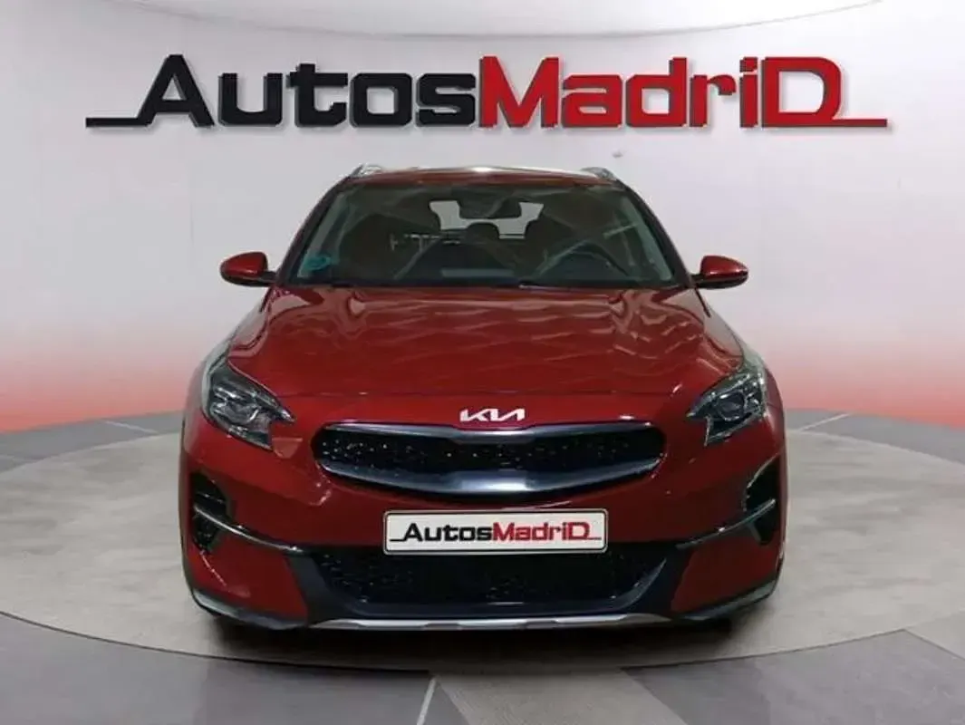 Usado Kia XCeed 120 CV (88 kW) 2022 Rojo SUV