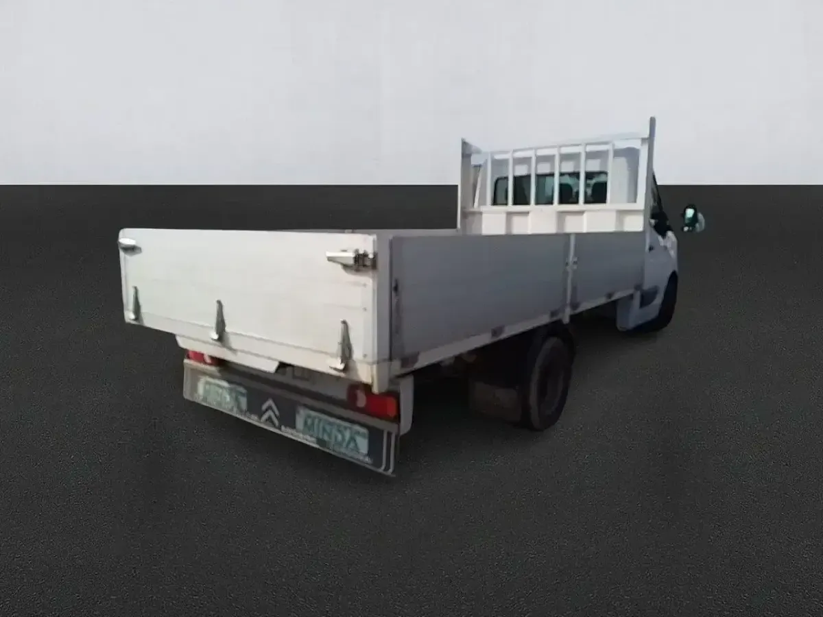 Usado Renault Master 130 CV (95 kW) 2020 Blanco Monovolumen