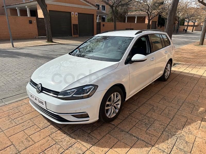 Usado VW Golf VII Sportline 115 CV (84 kW) 2020 Blanco Familiar