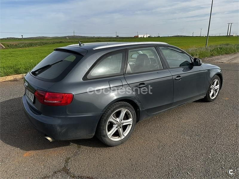 Usado Audi A4 190 CV (139 kW) 2008 Negro Familiar