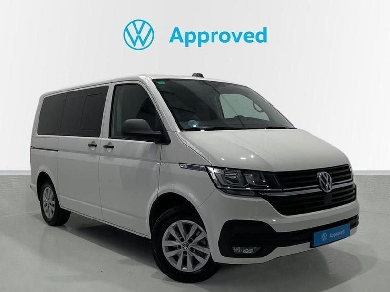 Blanco Usado 2021 VW Multivan Monovolumen | 42.900 € (Precio justo) - Imagen 1/4