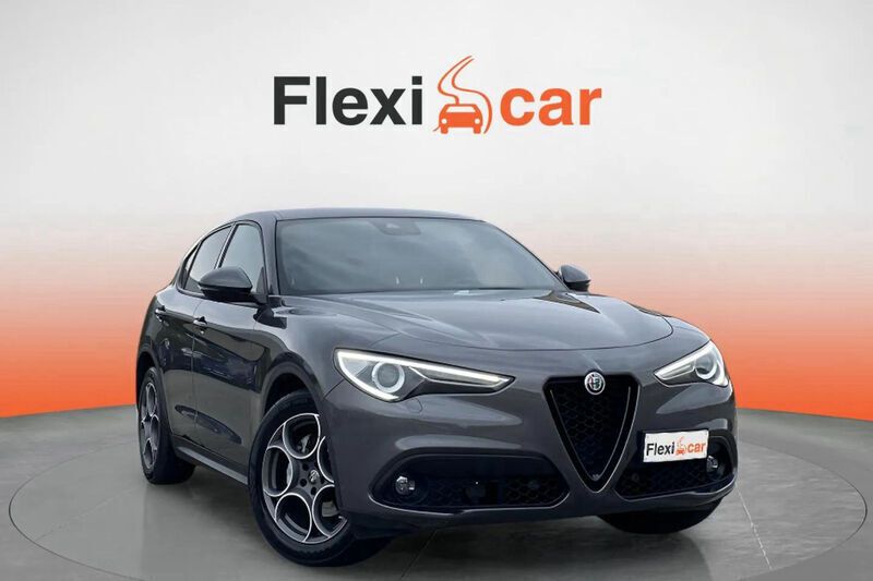 Gris Usado 2022 Alfa Romeo Stelvio Sprint SUV | 23.990 € (Precio justo) - Imagen 1/4