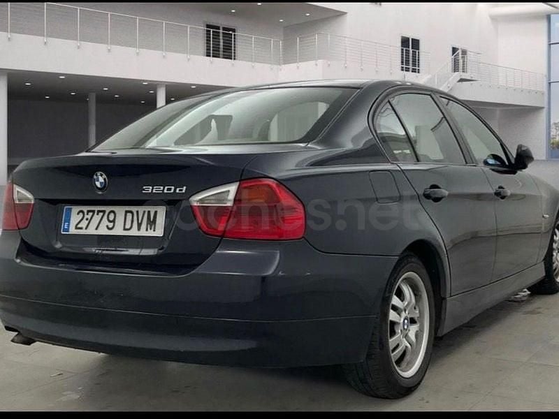 Usado BMW 320 150 CV (110 kW) 2006 Negro Berlina