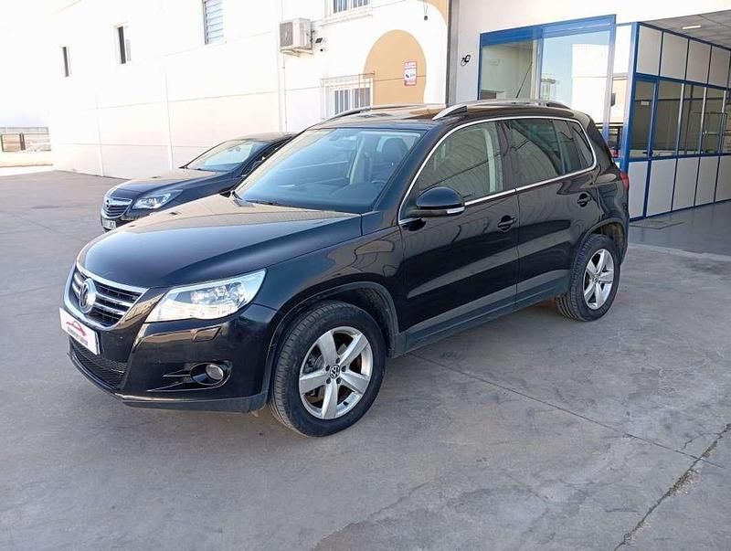 Usado VW Tiguan 140 CV (102 kW) 2010 Negro SUV