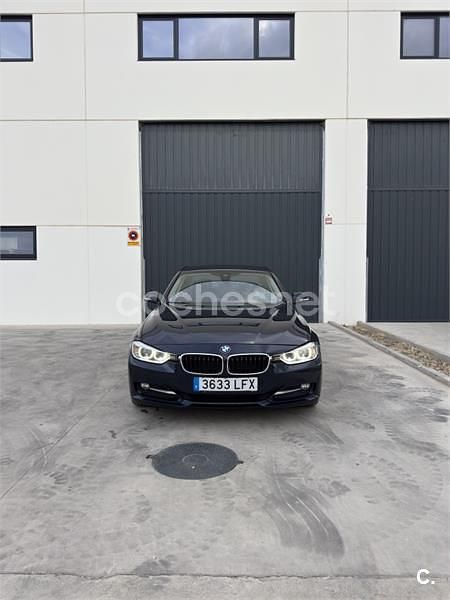 Usado BMW 320 Efficient Dynamics 163 CV (119 kW) 2015 Azul Berlina