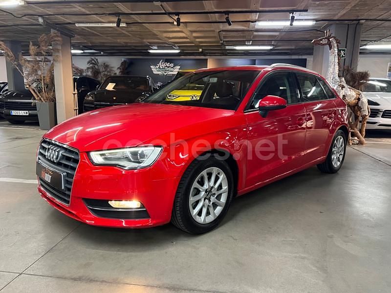 Rojo Usado 2016 Audi A3 Attraction Berlina | 10.875 € (Buen precio) - Imagen 1/4