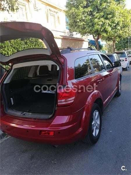 Usado Dodge Journey 140 CV (102 kW) 2010 Rojo SUV