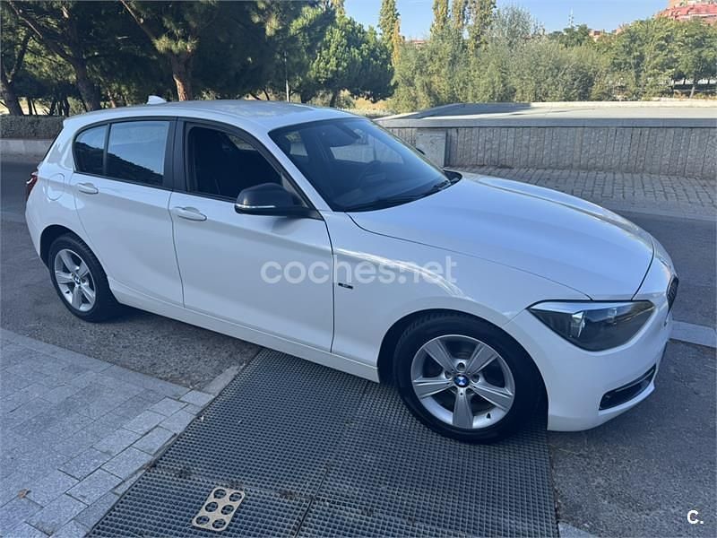 Usado BMW 118 Sport Line 170 CV (125 kW) 2012 Blanco Utilitario