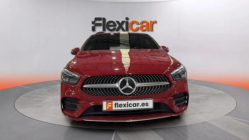 Usado Mercedes B200 150 CV (110 kW) 2019 Rojo Monovolumen