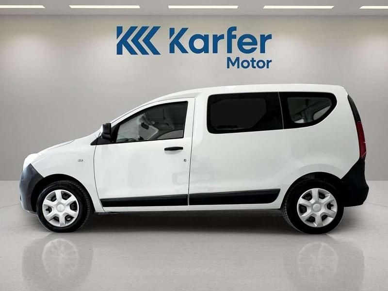 Usado Dacia Dokker Essentiel 102 CV (75 kW) 2019 Blanco Monovolumen